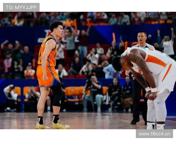 上海逆转山东终结连胜 李添荣闪耀全场